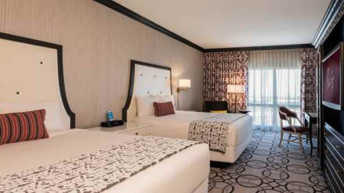 Burgundy Room 2 Queens